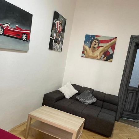 Red&Black Apartment City Centr, Na Hradbach 118 Ostrava Extérieur photo
