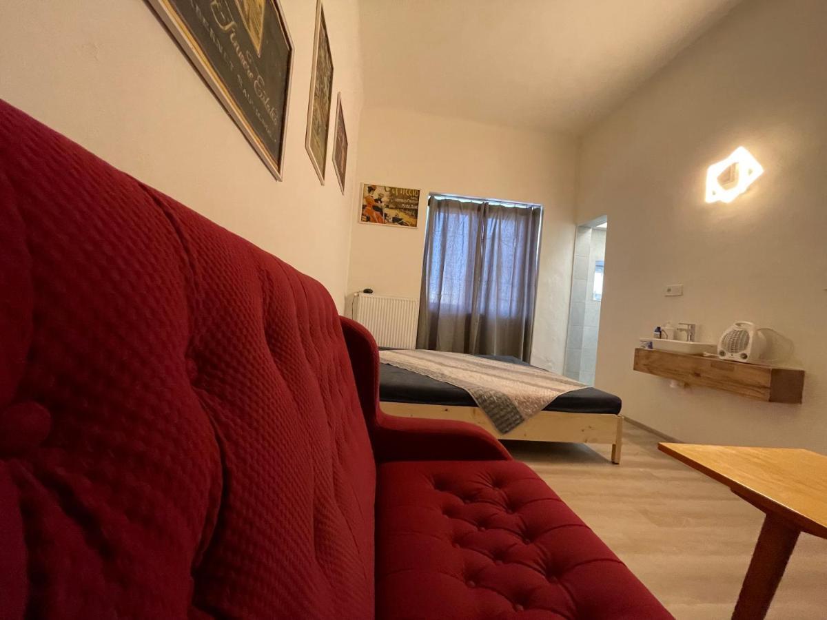 Red&Black Apartment City Centr, Na Hradbach 118 Ostrava Extérieur photo