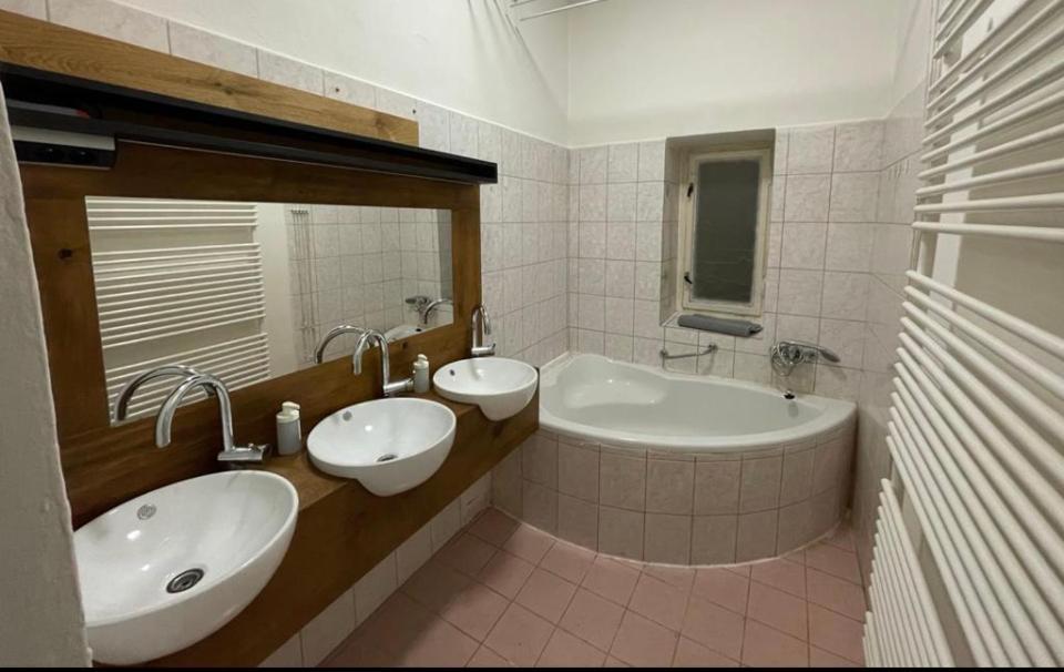 Red&Black Apartment City Centr, Na Hradbach 118 Ostrava Extérieur photo
