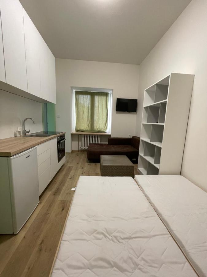 Red&Black Apartment City Centr, Na Hradbach 118 Ostrava Extérieur photo