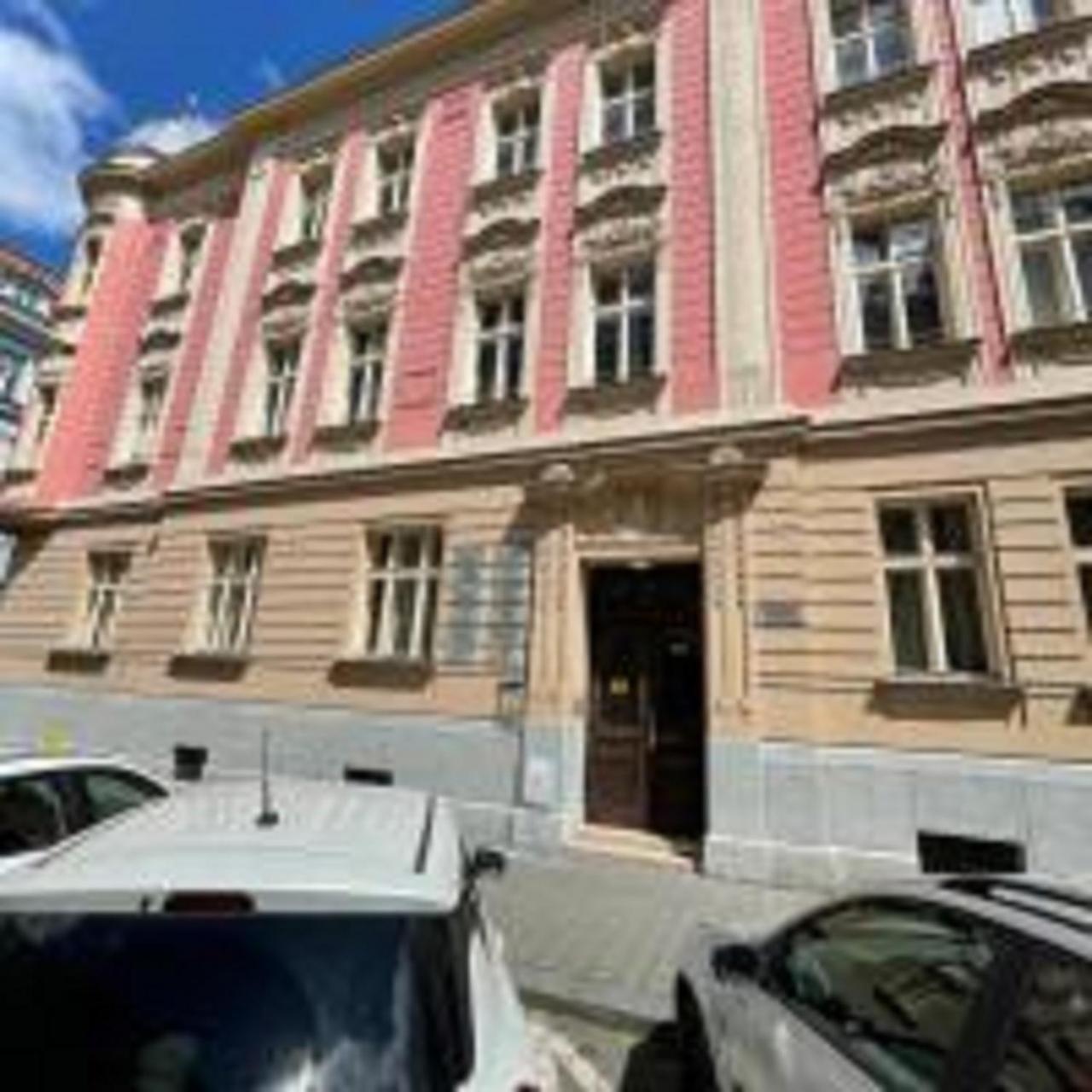 Red&Black Apartment City Centr, Na Hradbach 118 Ostrava Extérieur photo